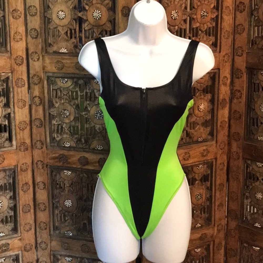 Swimsuit size 9/10